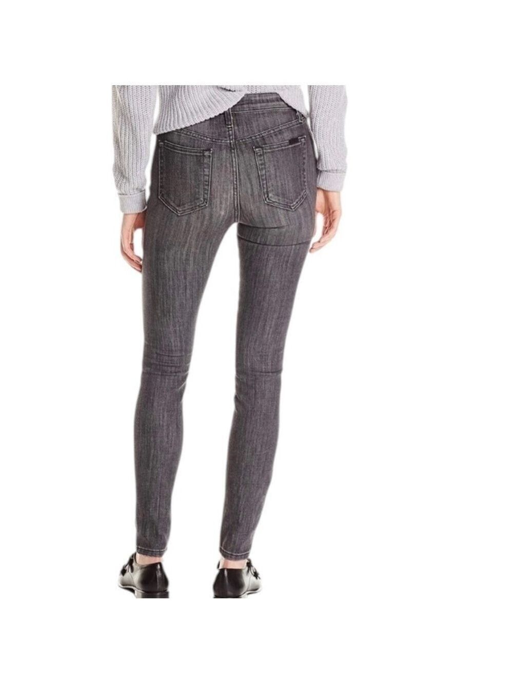 Joe's Jeans The Skinny Jeans in Nicolien Wash Size 26